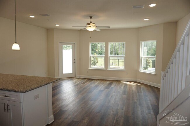 Foto del edificio - 9829 Nature Creek Blvd