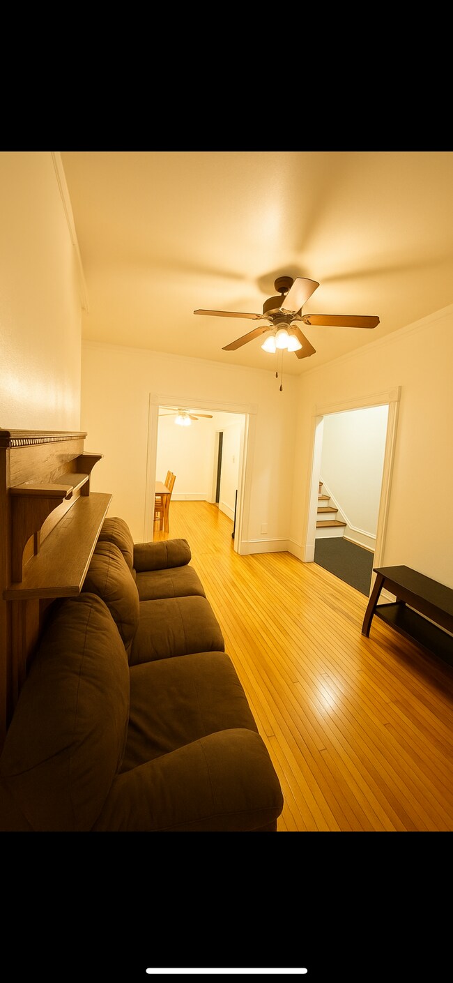 Building Photo - 529 N 35th St