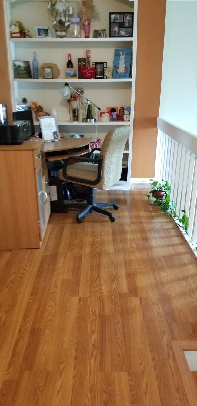 627 S Penrose Ln, Olathe, KS 66062 House Rental in Olathe, KS