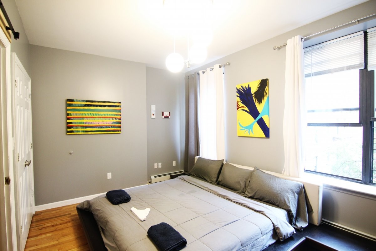 Primary Photo - 546 West 188th Street