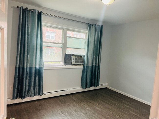 Foto del edificio - 153-38 60th Ave