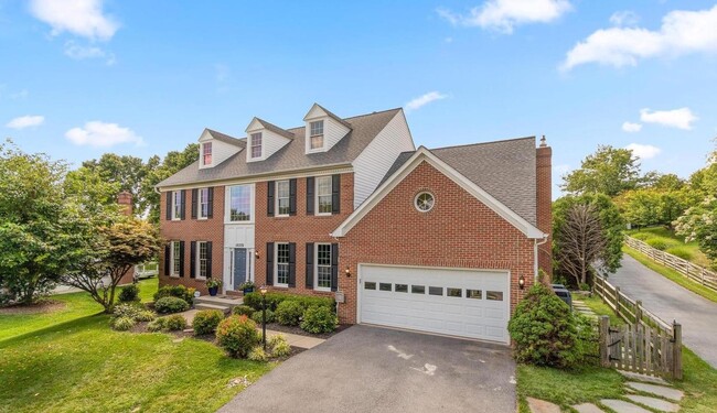 Foto del edificio - 10375 Wetherburn Rd