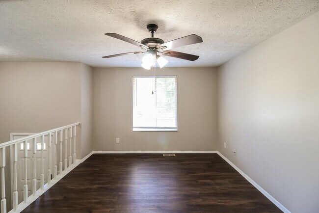 Building Photo - 6818 Graves Mill Dr