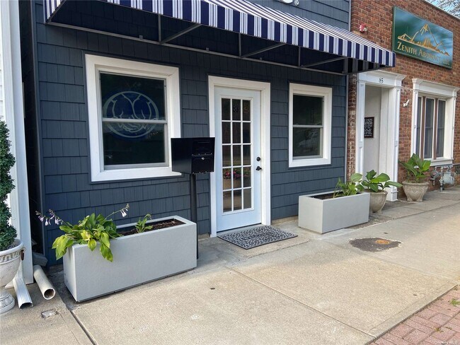 Foto del edificio - 83 S Main St