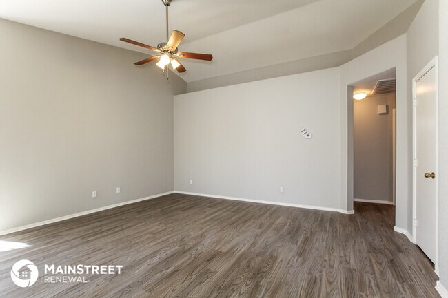 Building Photo - 13309 W Crocus Dr