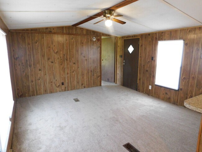 Foto del edificio - 358 White Oak Dr