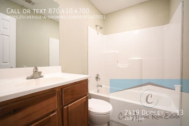 Building Photo - 2419 Dudley St