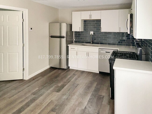 Foto del edificio - 6318 Sloan St