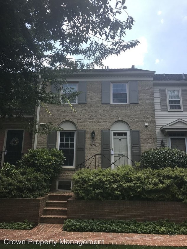 Primary Photo - 10941 Wickshire Way
