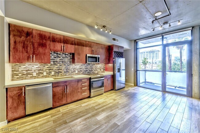 Foto del edificio - 353 E Bonneville Ave