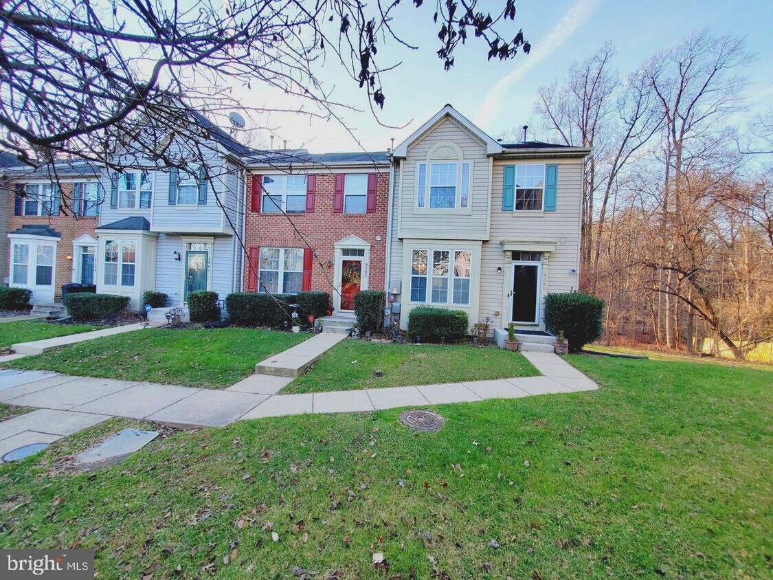 Primary Photo - 9365 Owings Choice Ct