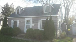 Primary Photo - 1413 32nd St NE