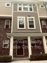 Building Photo - 1061 N Sherman Dr