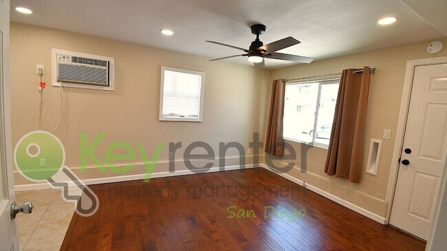 Foto del edificio - 5-10 minutes Driving to SDSU|  3–5 minutes to I-8  | 5–7 minutes to I-15