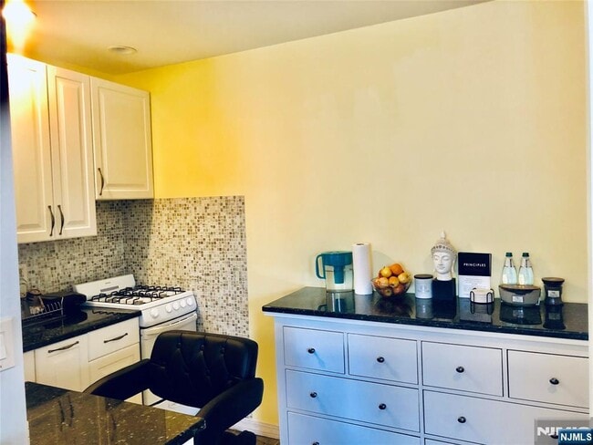 Foto del edificio - 400 Fairview Ave