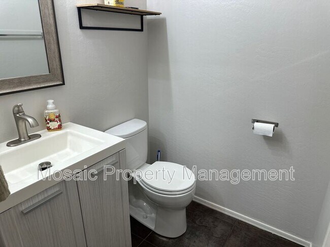 Foto del edificio - 1328 S Sabino Dr