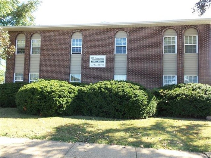 Primary Photo - BEAUTIFUL REMODELED APARTMENT