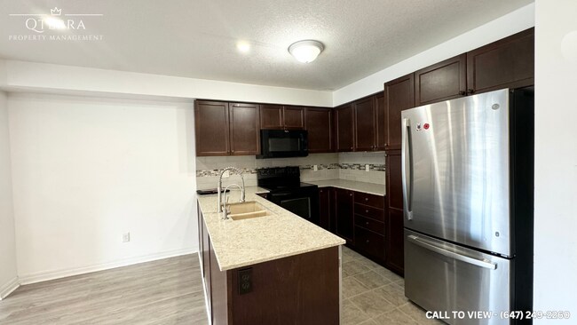 Building Photo - 97-105 Pinnacle Dr