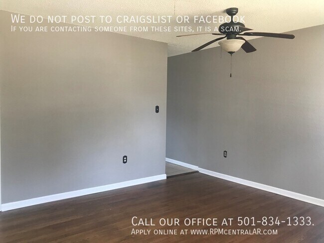 Building Photo - 802 Desota Pl