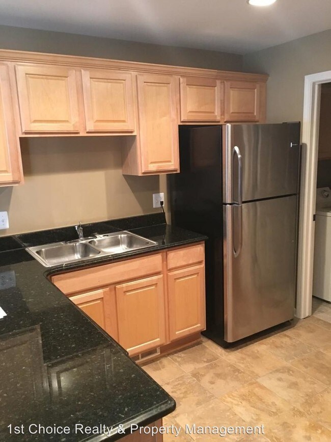 Building Photo - 2 br, 2 bath House - 5235 Twin Oaks