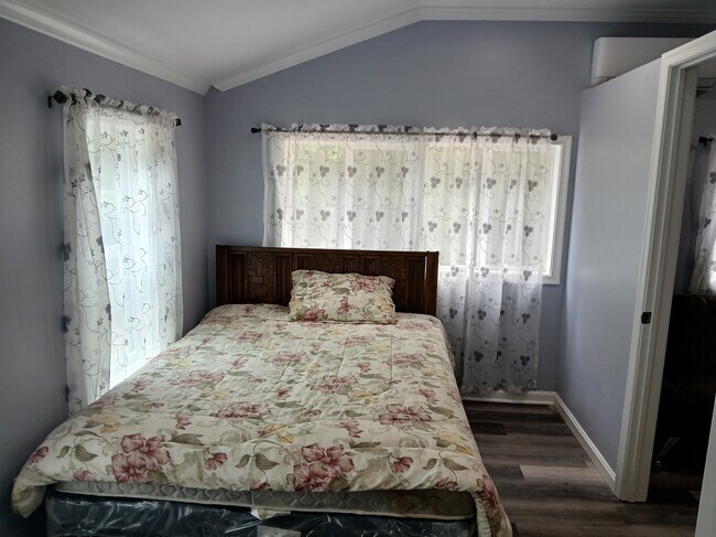 Foto del edificio - 204 Southwood Rd