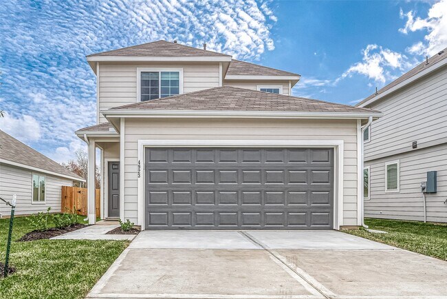 Building Photo - 4923 Luke Matthew Dr