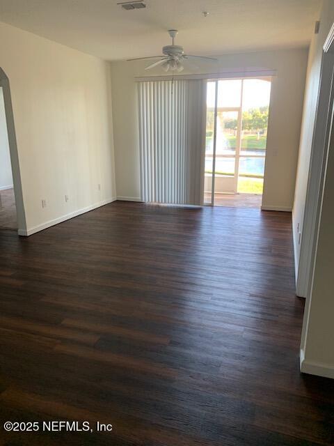 Foto del edificio - 7801 Point Meadows Dr