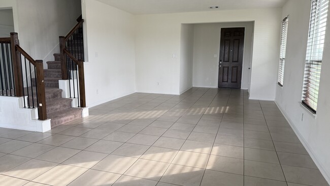 Building Photo - 23438 Stahl Creeks Ln