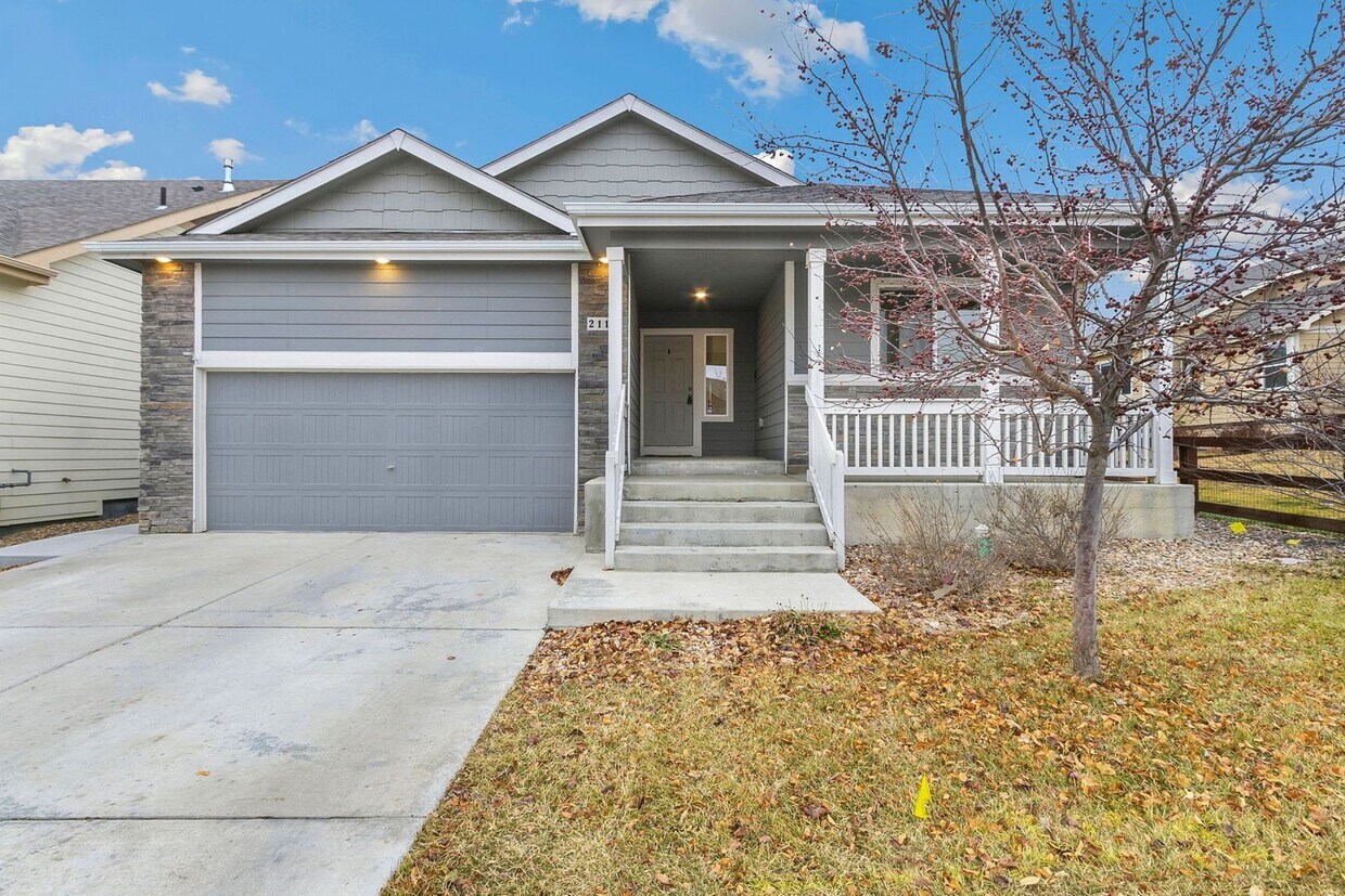 RainDance ResortStyle Living with 5 Bedro... House Rental in Windsor