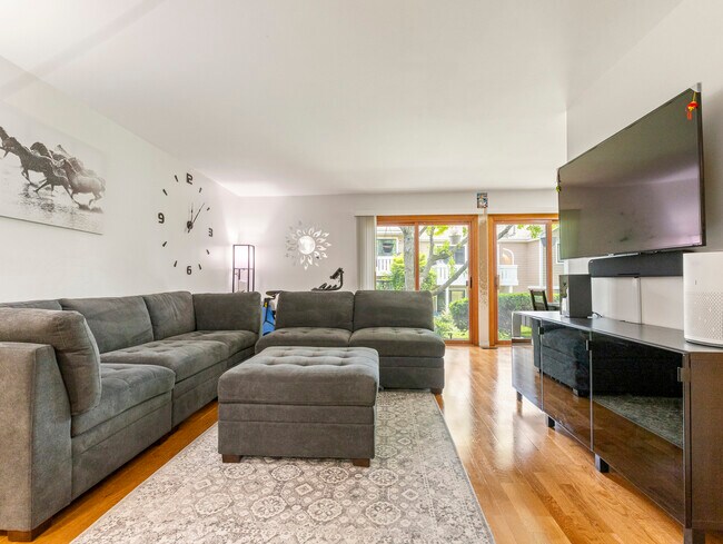 Foto del edificio - 367 Thornhill Ct