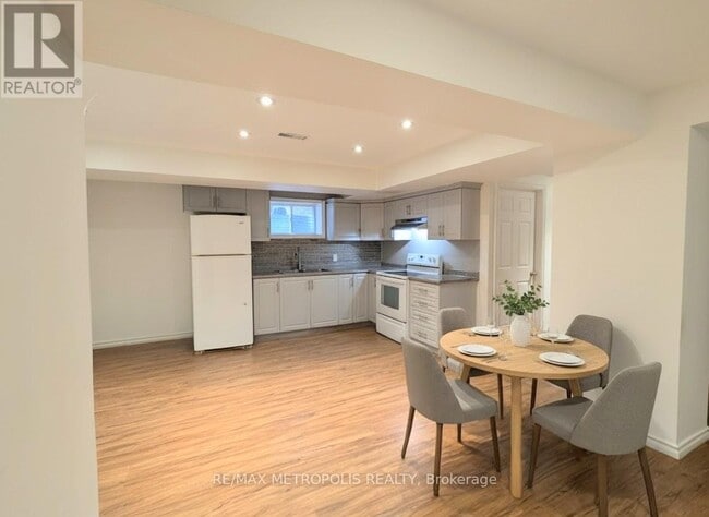 Photo du bâtiment - 40 Harper-Hill Dr