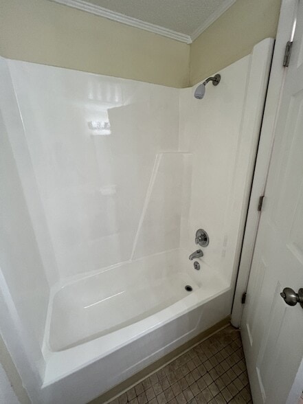 Foto del edificio - 2421 Madison St