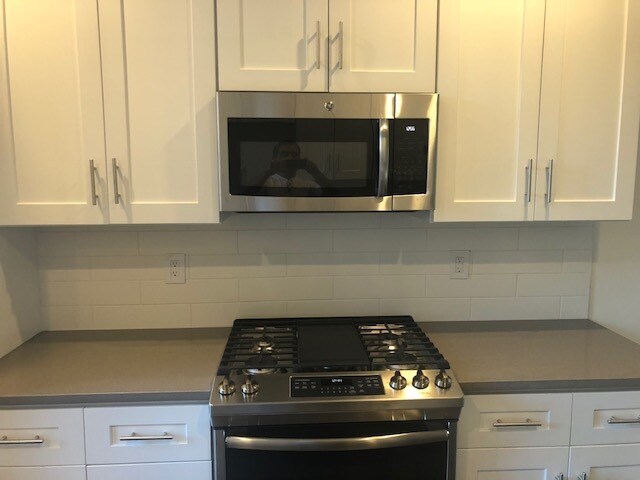 Building Photo - 839 N 15th Street Apt#2