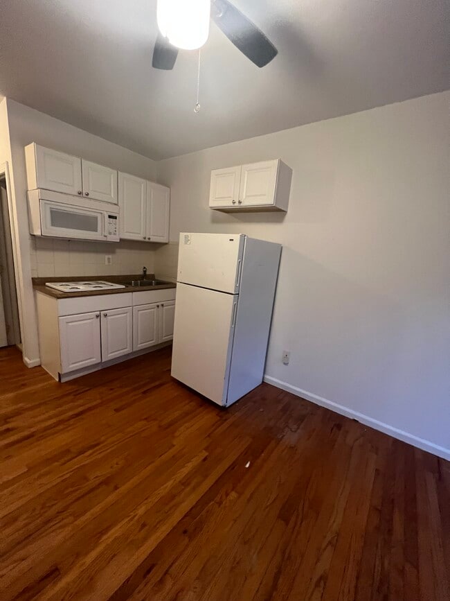 Building Photo - 757 S 20th St