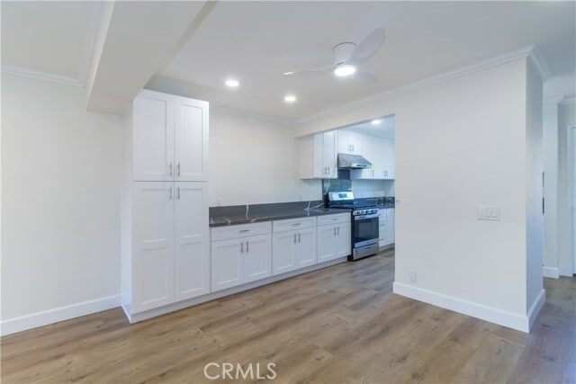 Building Photo - 31 Windjammer