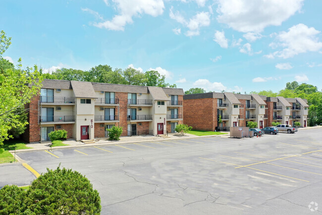 Building Photo - Chesterfield Village