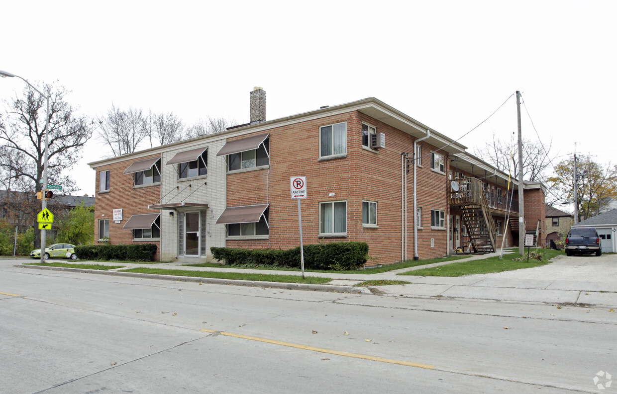 Primary Photo - 1500-1508 S 92nd St