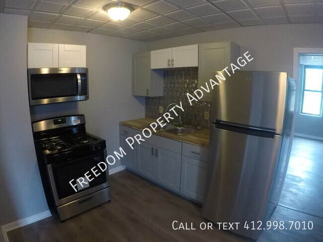 Foto del edificio - 129 S 17th St