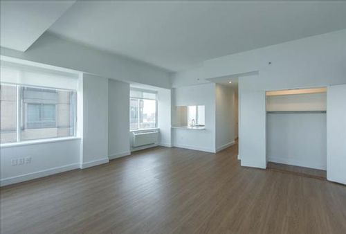 Foto del edificio - 160 Riverside Blvd