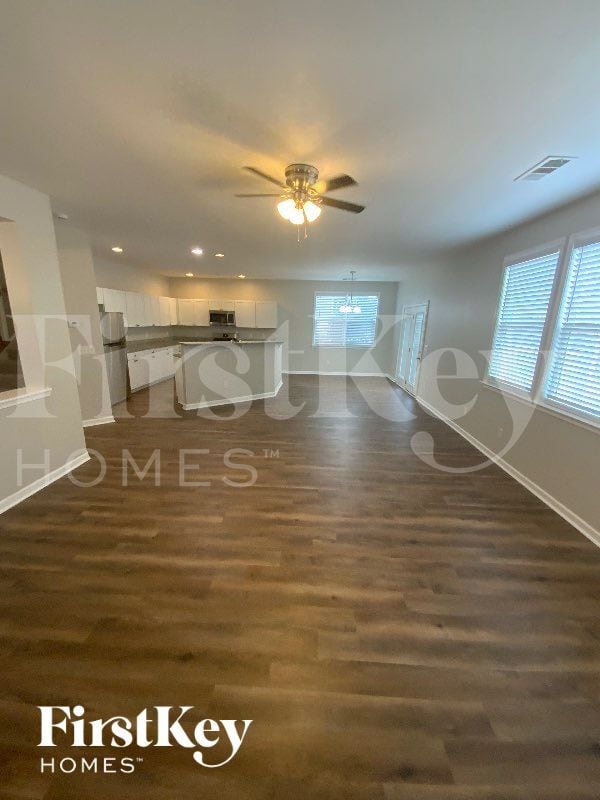 Building Photo - 85 Parkmont Way