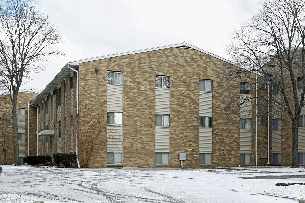 Twin Oaks Apartments Apartments in Sylvania, OH