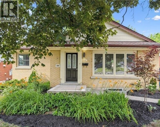 Photo du bâtiment - 56 Dover St