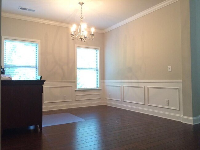 Foto del edificio - 1210 Composer Ln