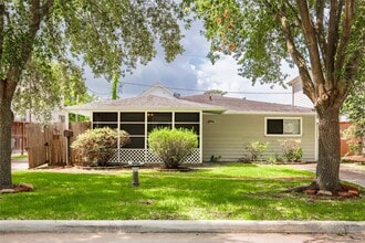 Building Photo - 1005 Rosepoint Dr