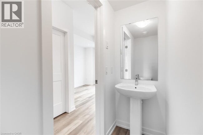 Building Photo - 70 Kenesky Dr