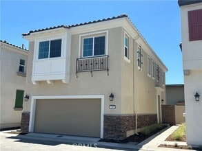 Building Photo - 409 Verna St