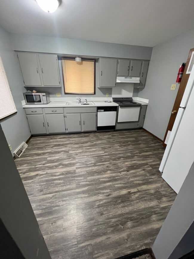 Foto del edificio - 11224 Roxbury Dr
