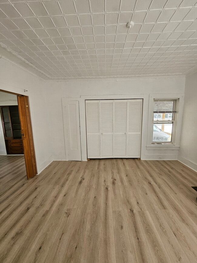 Building Photo - 35 Middle St