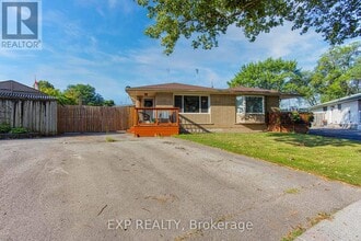 Building Photo - 4453 Meadowvale Dr