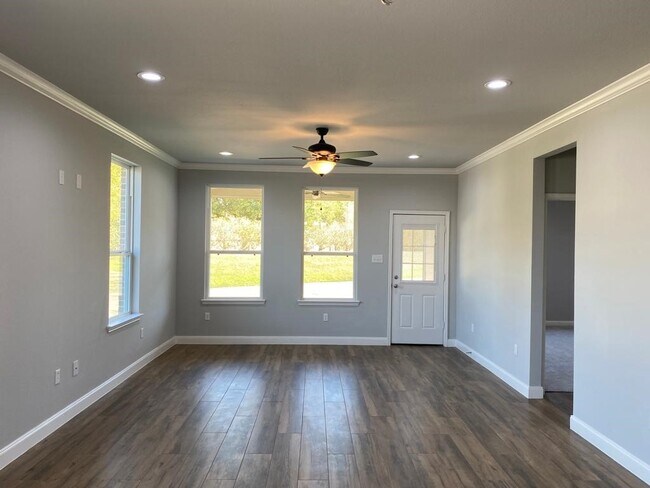 Building Photo - 7655 Ameswood Rd